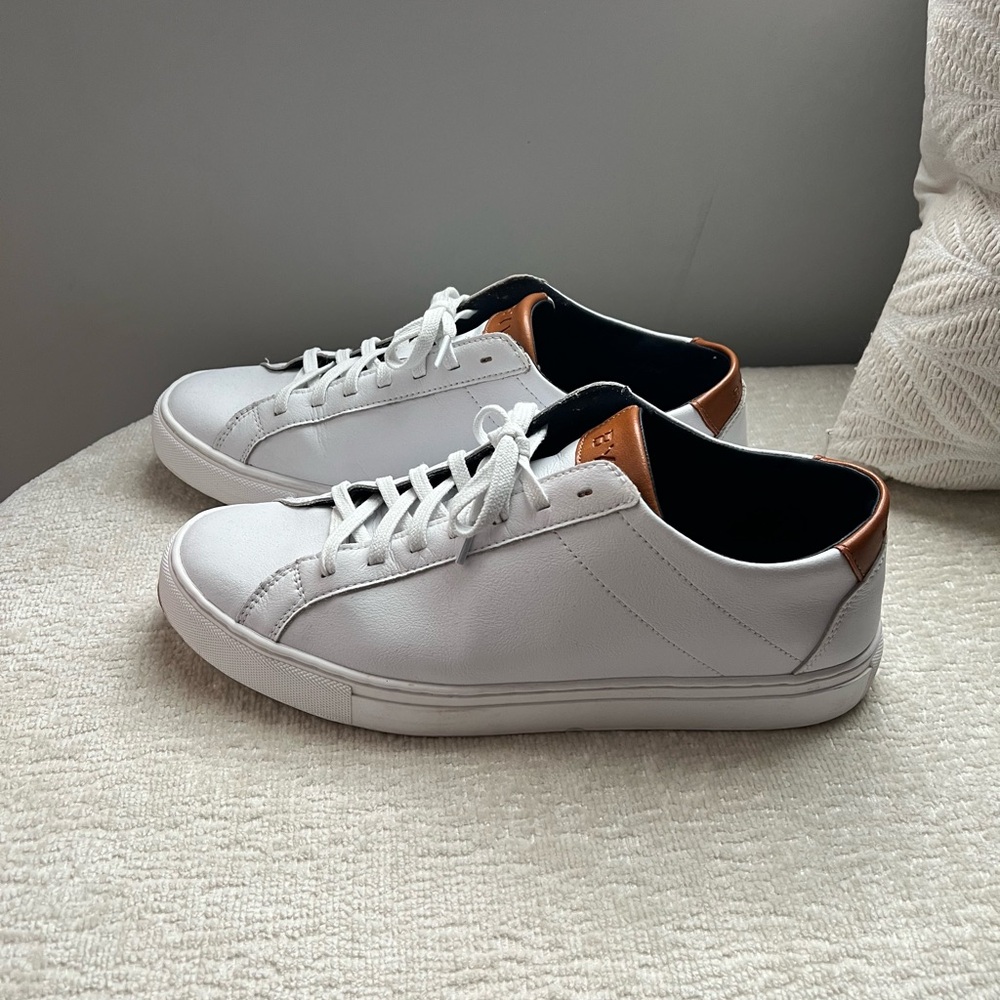 Mens Bylt basic everyday shoe!